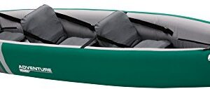 Aufblasbares Kanu Sevylor Adventure Plus für 2-3 Personen in kräftigem grün mit grauen Sitzkissen, ideal für Wassersport und Outdoor-Abenteuer.