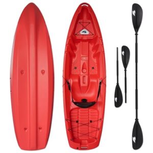 F2 Frühlingsangebot Marken Kajak Axxis in Rot, sportliches und stabiles 1-Sitzer Hartschalenboot für Angelausflüge mit zwei schwarzen Paddeln.