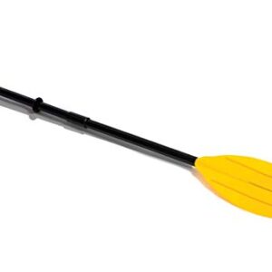 Zwei Paddeln aus dem Set Intex 59623, 122 cm lang, für Wassersportler geeignet